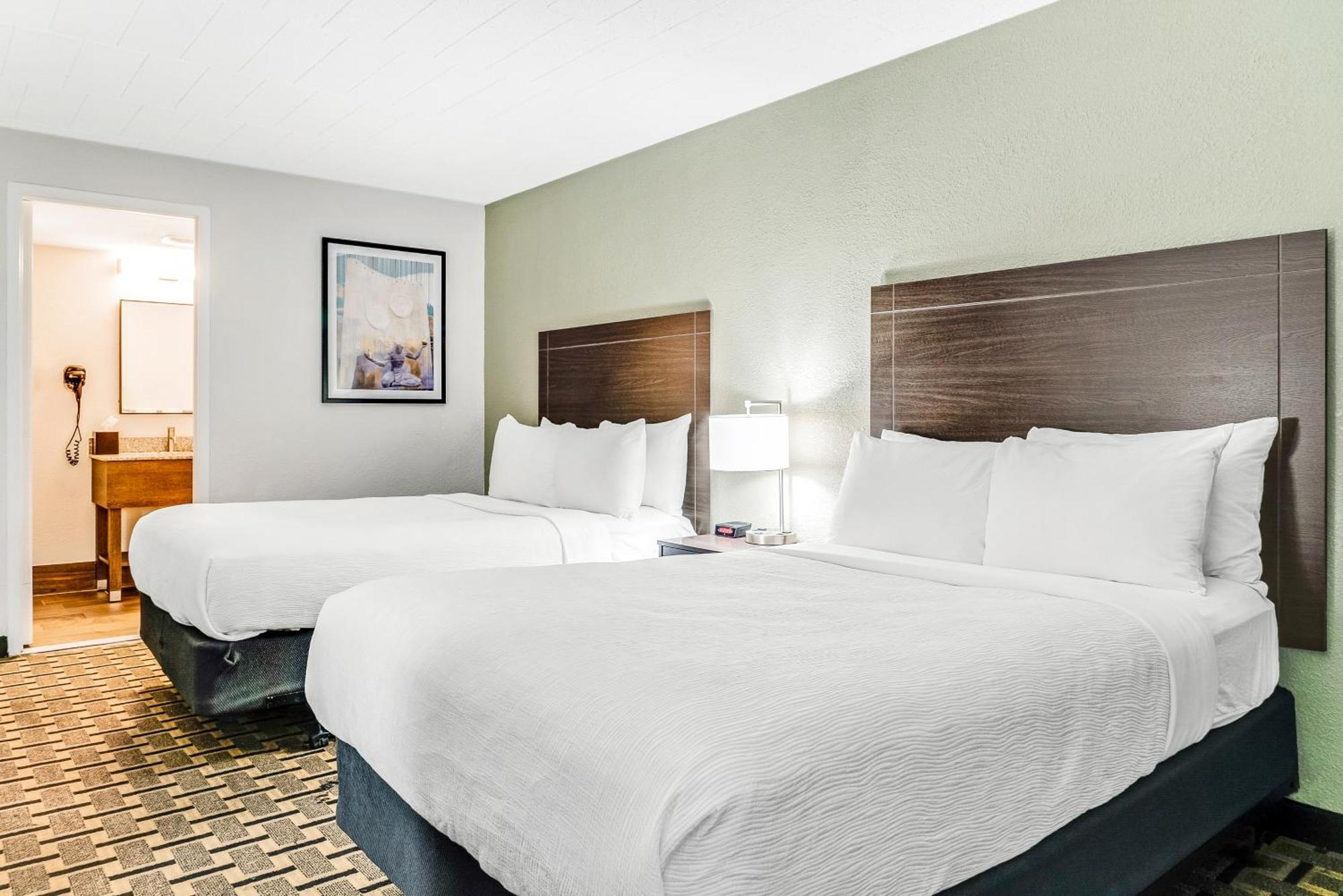 Quality Inn Detroit Downtown Экстерьер фото