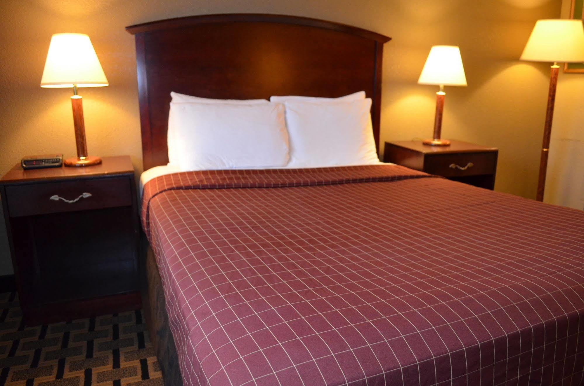 Quality Inn Detroit Downtown Экстерьер фото